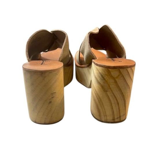 NEW FREE PEOPLE Kora Platform Clog In Taupe Suede Sz 41 /11 Wood Heels Open Toe - Picture 5 of 8